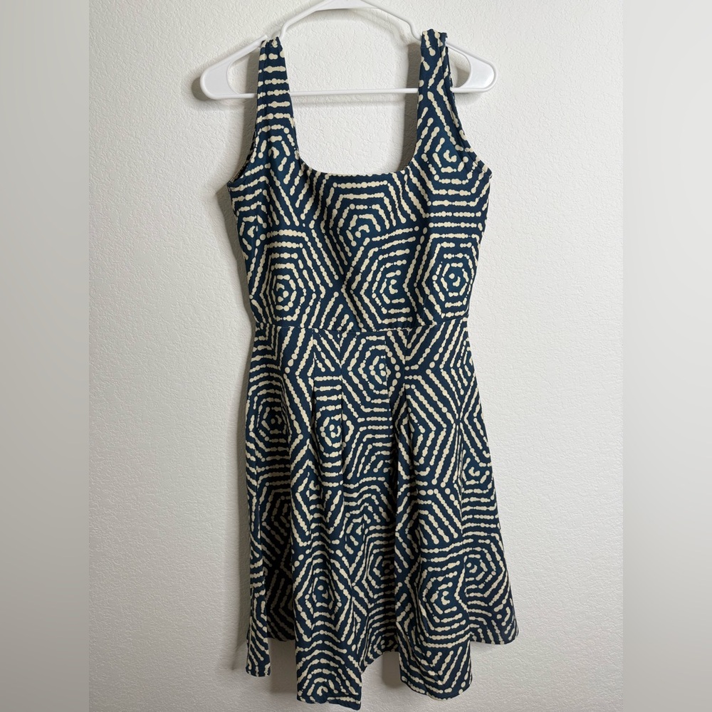 Averie DILLA PLEATED MIDI DRESS Blue/Cream Sz XL - Picture 7 of 11